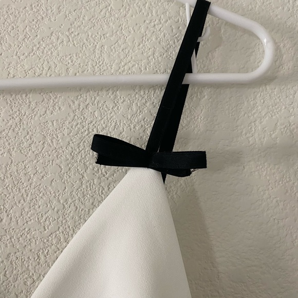 Zara short white dress with bows - black & white - Small - Picture 7 of 9